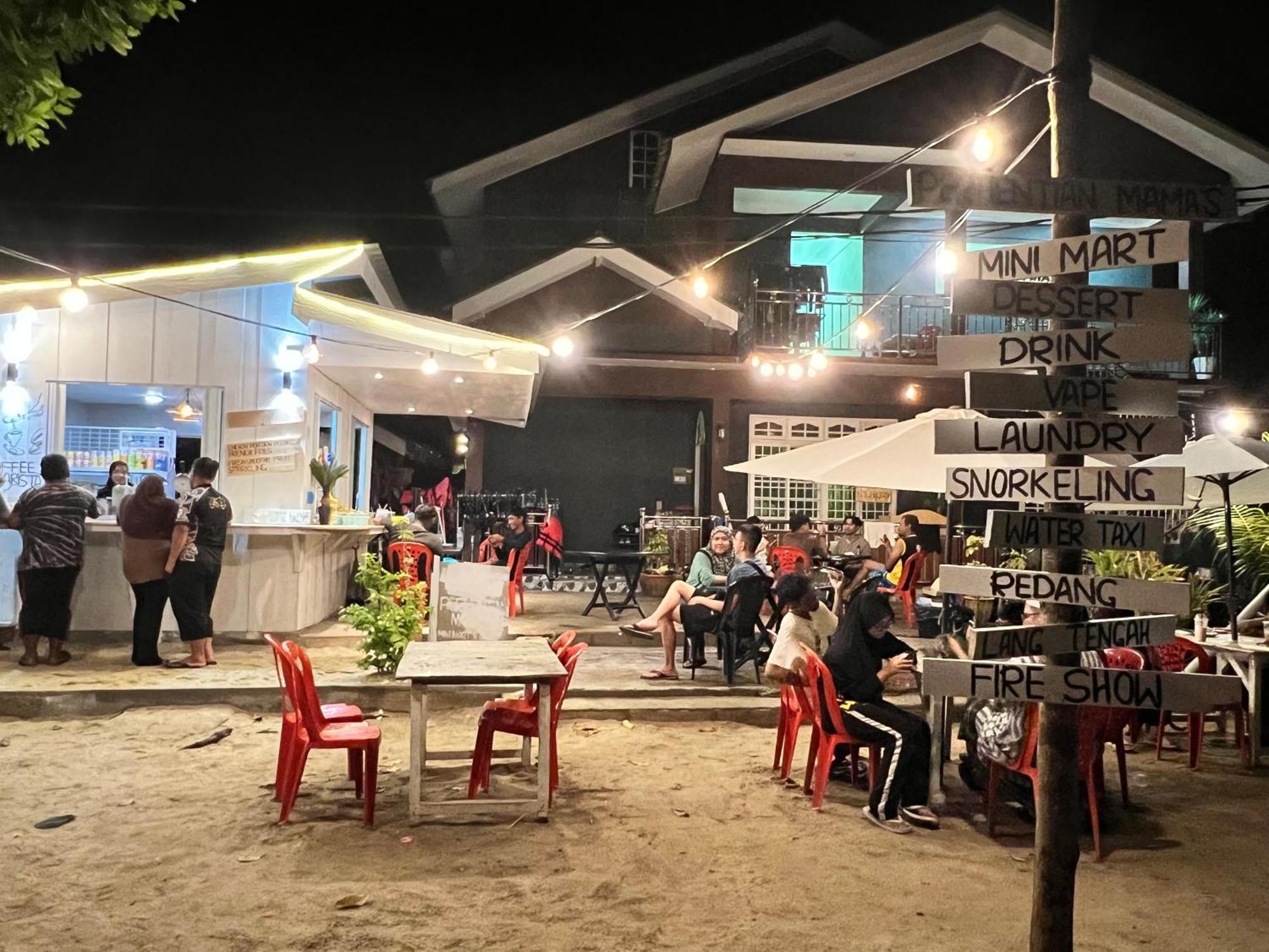 Perhentian Mama'S Hotell Kampong Pasir Hantu Exteriör bild