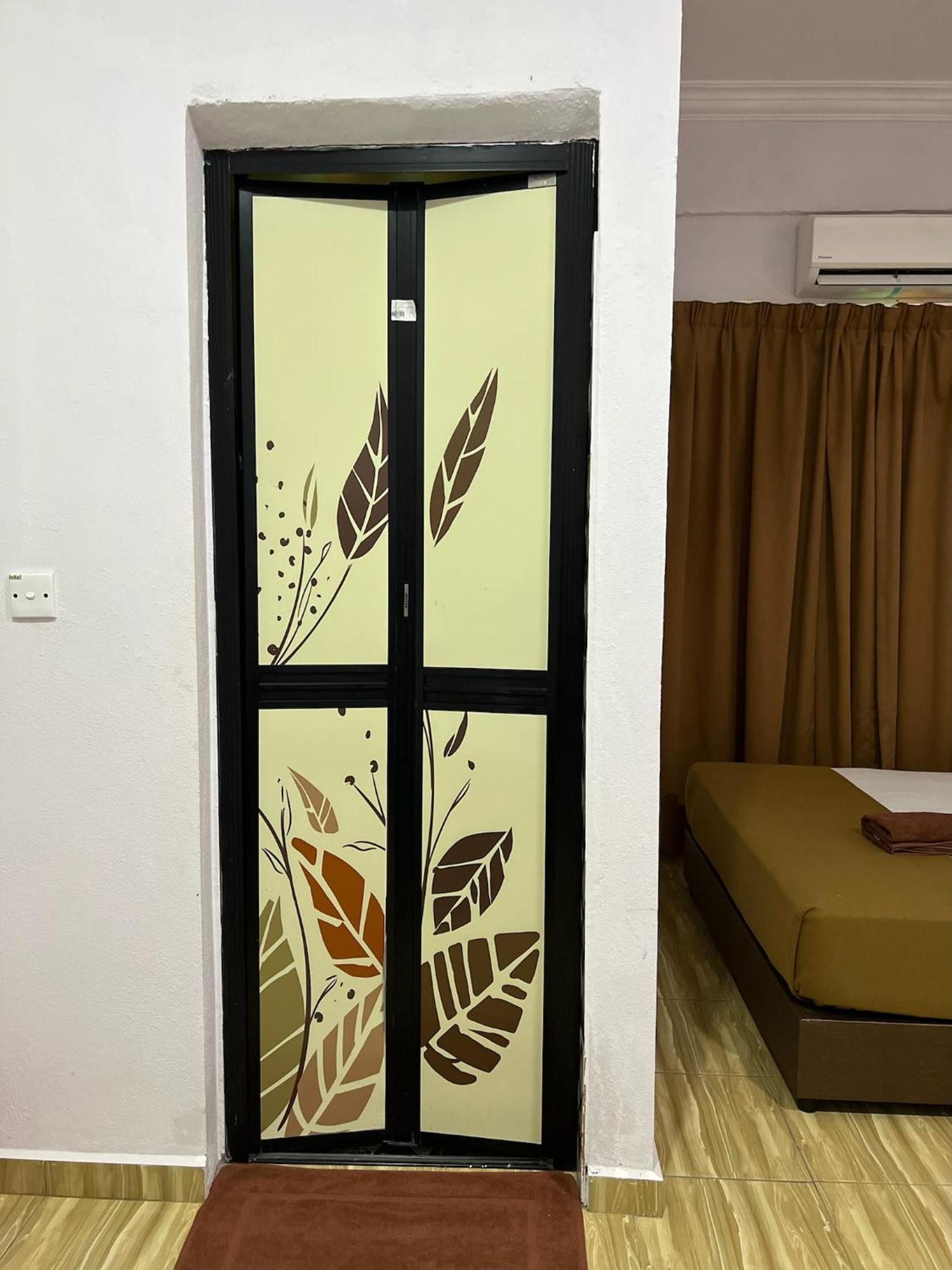 Perhentian Mama'S Hotell Kampong Pasir Hantu Exteriör bild