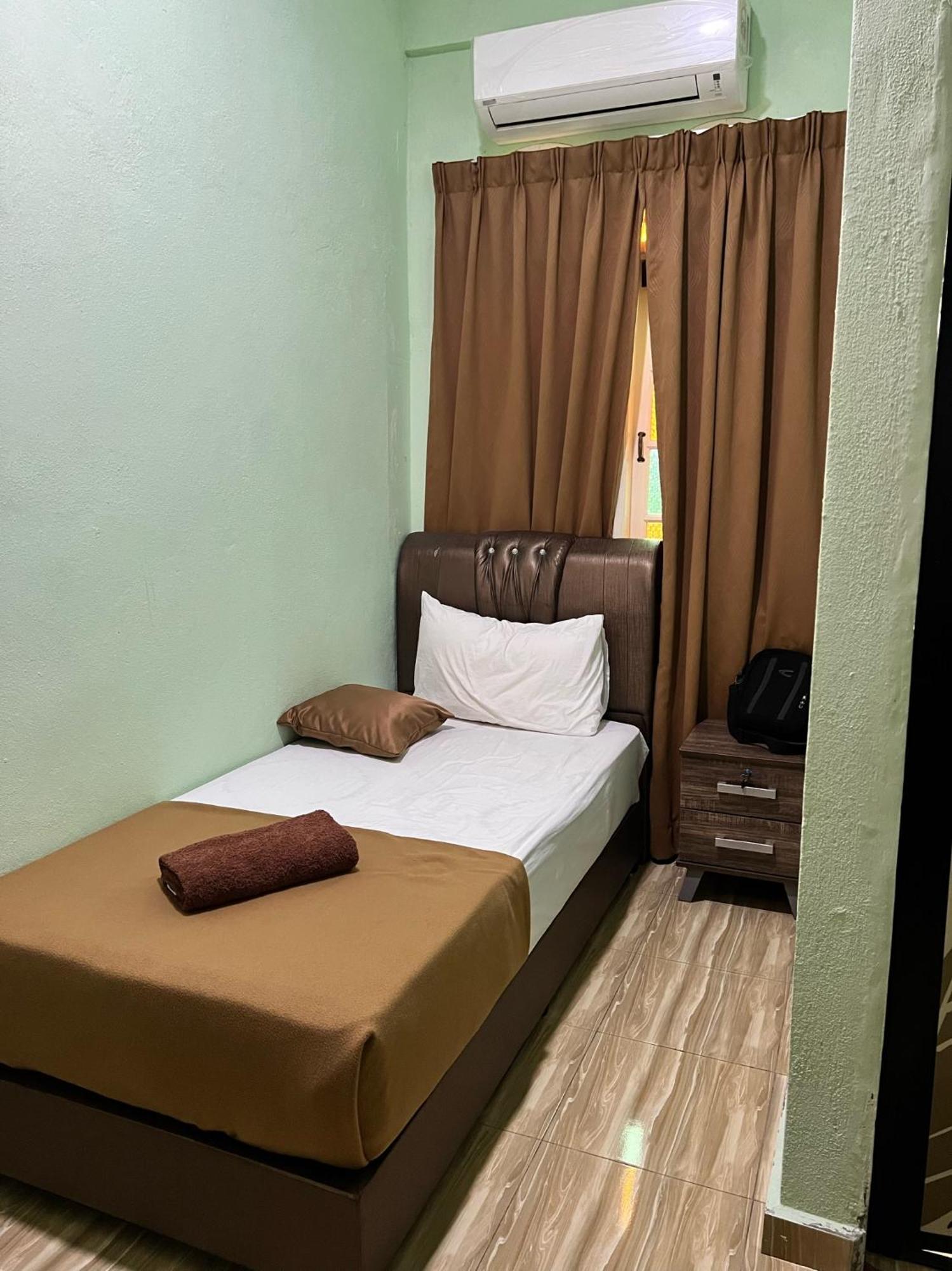 Perhentian Mama'S Hotell Kampong Pasir Hantu Exteriör bild