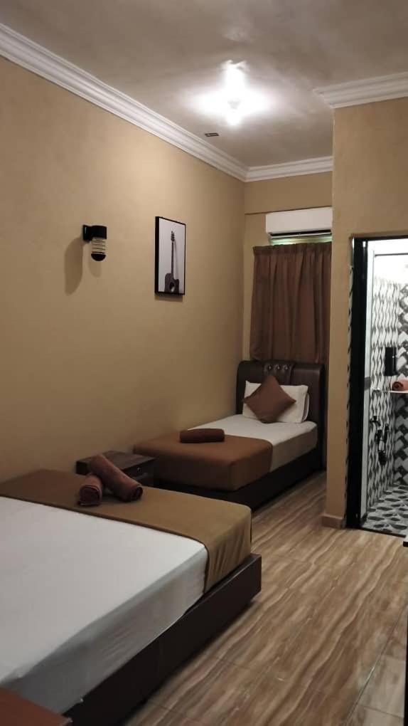 Perhentian Mama'S Hotell Kampong Pasir Hantu Exteriör bild