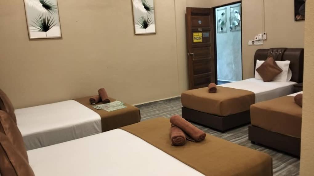 Perhentian Mama'S Hotell Kampong Pasir Hantu Exteriör bild