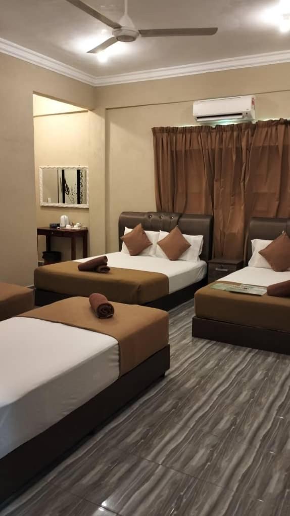 Perhentian Mama'S Hotell Kampong Pasir Hantu Exteriör bild