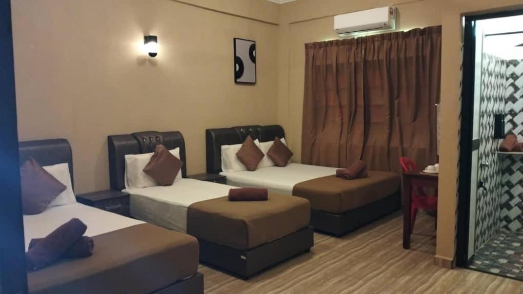 Perhentian Mama'S Hotell Kampong Pasir Hantu Exteriör bild